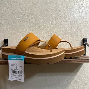 👡REEF cushion sandals NWT👡